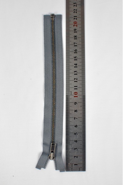 ZIP060 4號拉鏈 單頭拉鏈款式  紅古銅牙拉鏈款式  開尾拉鏈  不設單獨拉鍊訂購 45度照